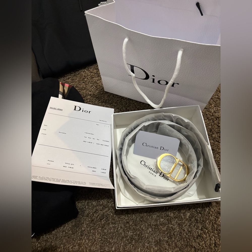 Dior belt brand new with receipt box and bag
